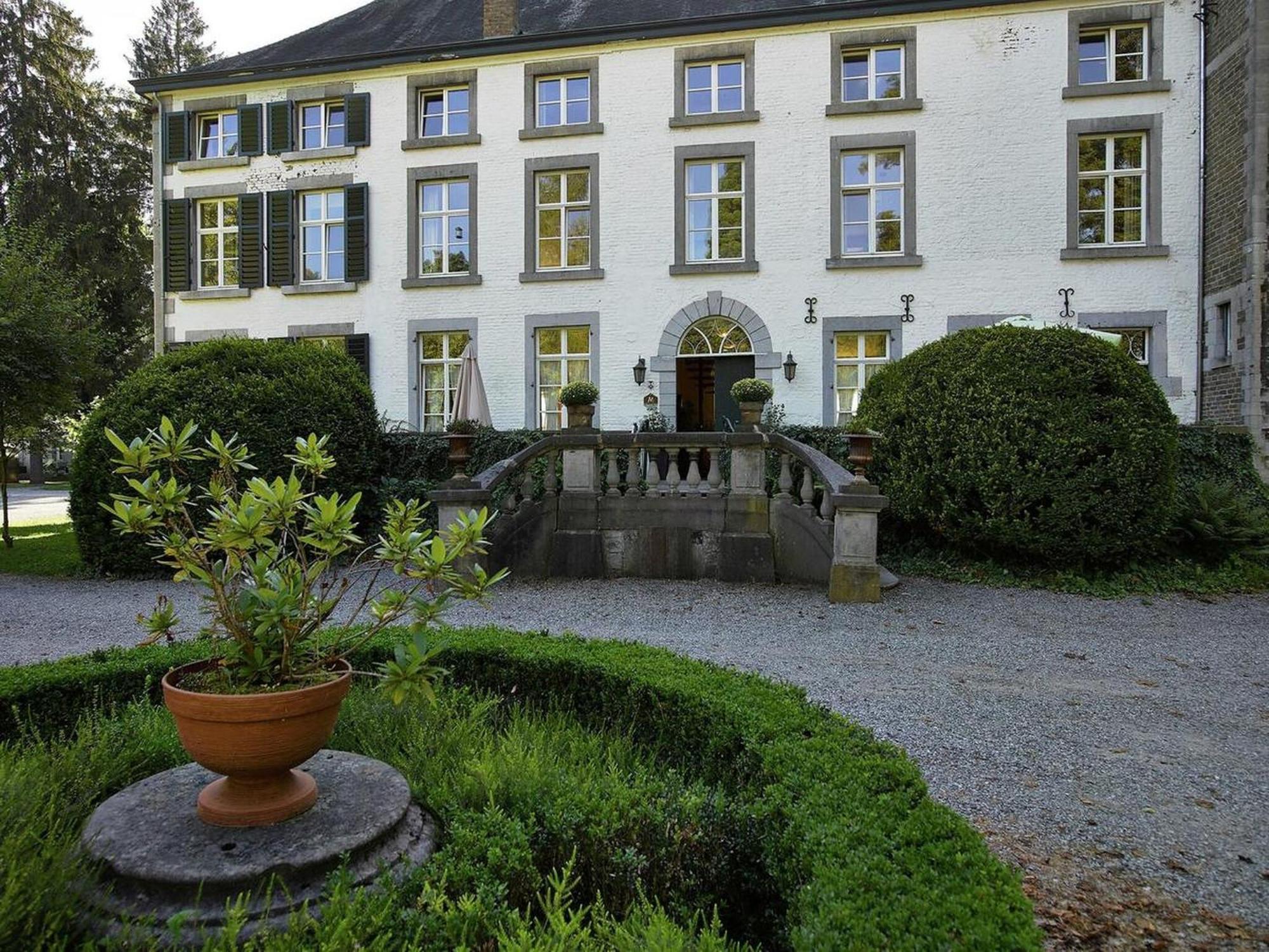 Stationed Between Spa And Liege Apartment In Aywaille Exterior foto
